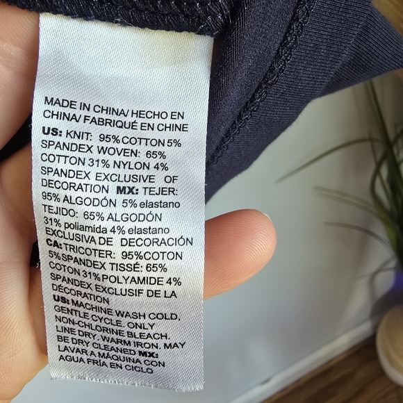 Chico's, Navy Blue Notch Neck Embroidered Eyelet Bell Sleeve Top, Size Large 2 - Picture 8 of 11